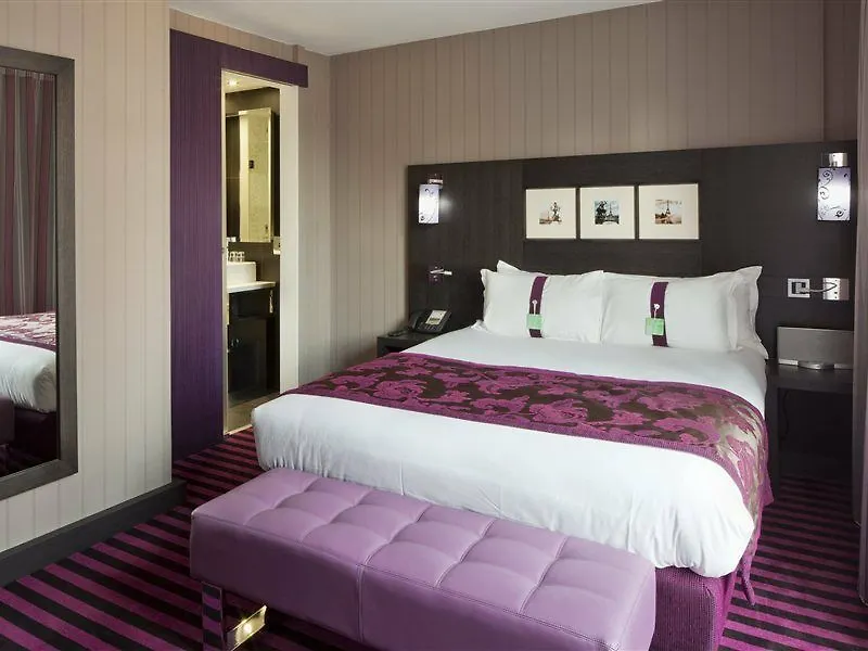 Dame Des Arts Hotel 4*